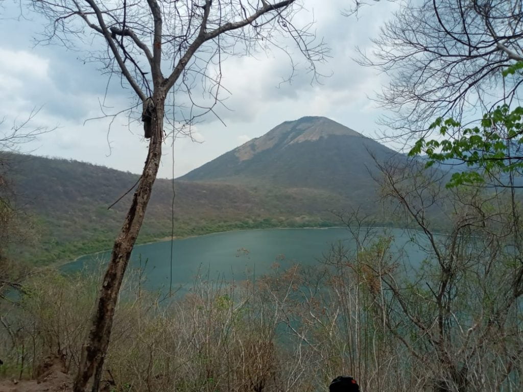 Descubre la belleza natural del Parque Nacional Laguna del Tigre.